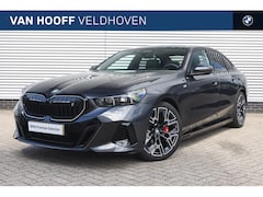 BMW i5 - eDrive40 M Sport / Panoramadak / Trekhaak / Adaptieve LED / Comfort Access / Stoelverwarmi