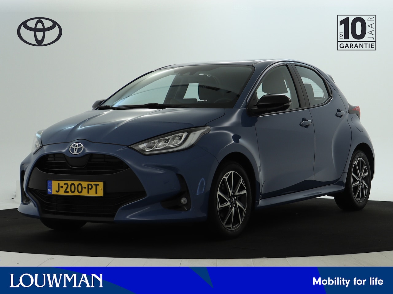 Toyota Yaris - 1.5 VVT-i Dynamic | Navigatie | 16" Lichtmetalen velgen | - AutoWereld.nl