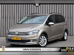 Volkswagen Touran - 1.2 TSI Connected Series 7p Navigatie Auto-Hold Stoelverw. Perfect onderhouden NL-AUTO