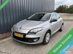 Renault Mégane - 1.5 dCi Bose AUTOMAAT/KOUDE AIRCO/BOEKJE/DAKJE