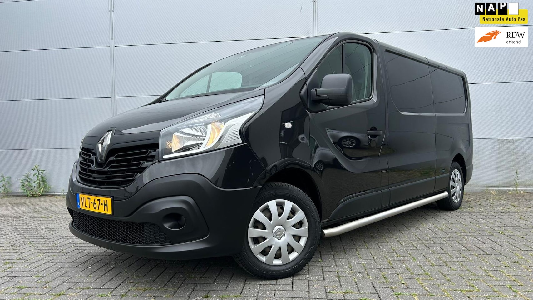 Renault Trafic - 1.6 dCi T29 L2H1 Générique 1.6 dCi T29 L2H1 Générique, Navi, Camera, Airco - AutoWereld.nl
