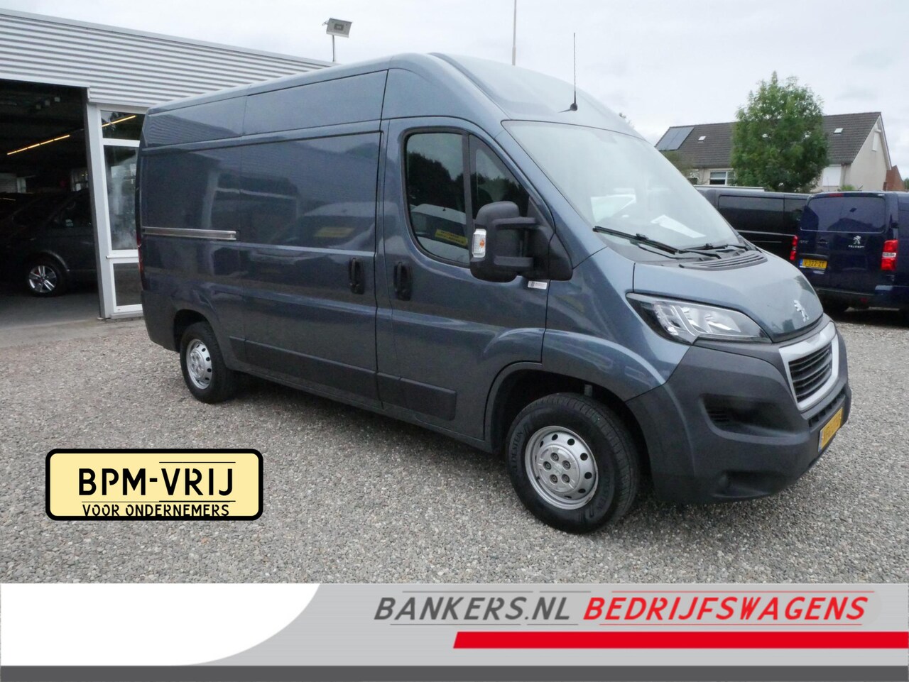 Peugeot Boxer - 2.2 BlueHDi 120PK, L2H2, Airco - AutoWereld.nl