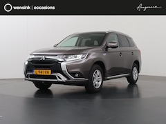Mitsubishi Outlander - 2.4 PHEV Pure | Parkeercamera | Stoelverwarming/verkoeling | Keyless Go | Carplay Navigati