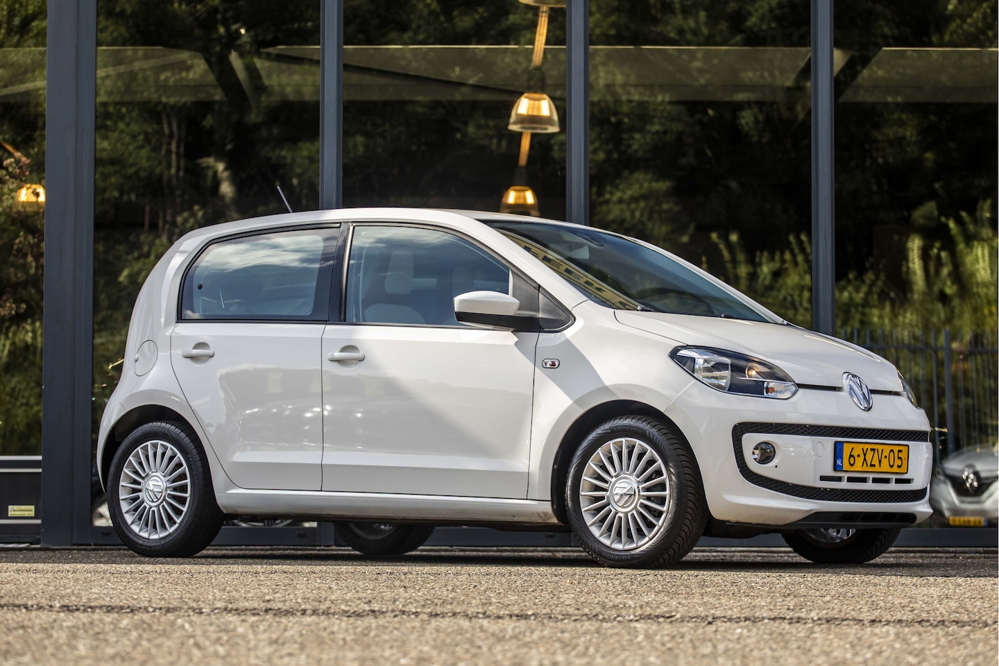 Volkswagen Up! - 1.0 high up! BlueMotion 1.0 high up! BlueMotion - AutoWereld.nl