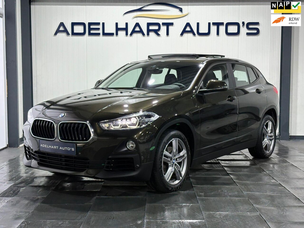 BMW X2 - SDrive18i Executive Sportline Automaat / Panorama dak / Navigatie full map / Cruise contro - AutoWereld.nl