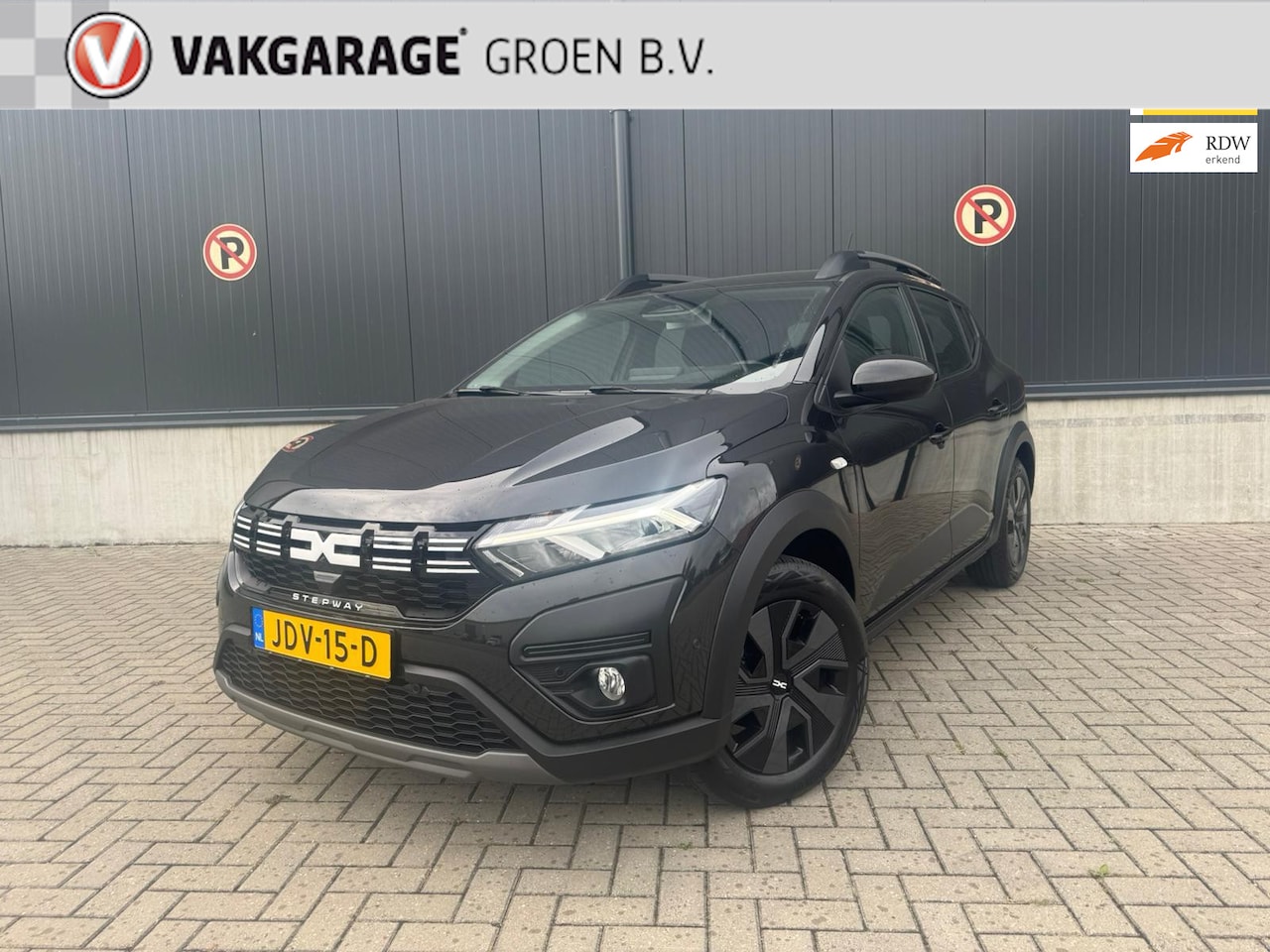 Dacia Sandero - 1.0 TCe 90 Journey / airco / cruise / blizz / camera / PDC v+a ! - AutoWereld.nl