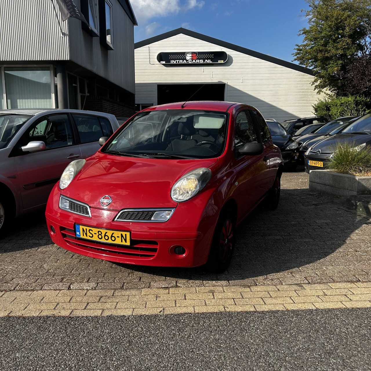 Nissan Micra - 1.2 Mix Keurig nette en goed onderhouden Micra. Apk 30-06-2026 - AutoWereld.nl