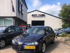 Alfa Romeo 147 - 1.6 T.Spark Distinctive Inruil koopje Apk 25-10-2025