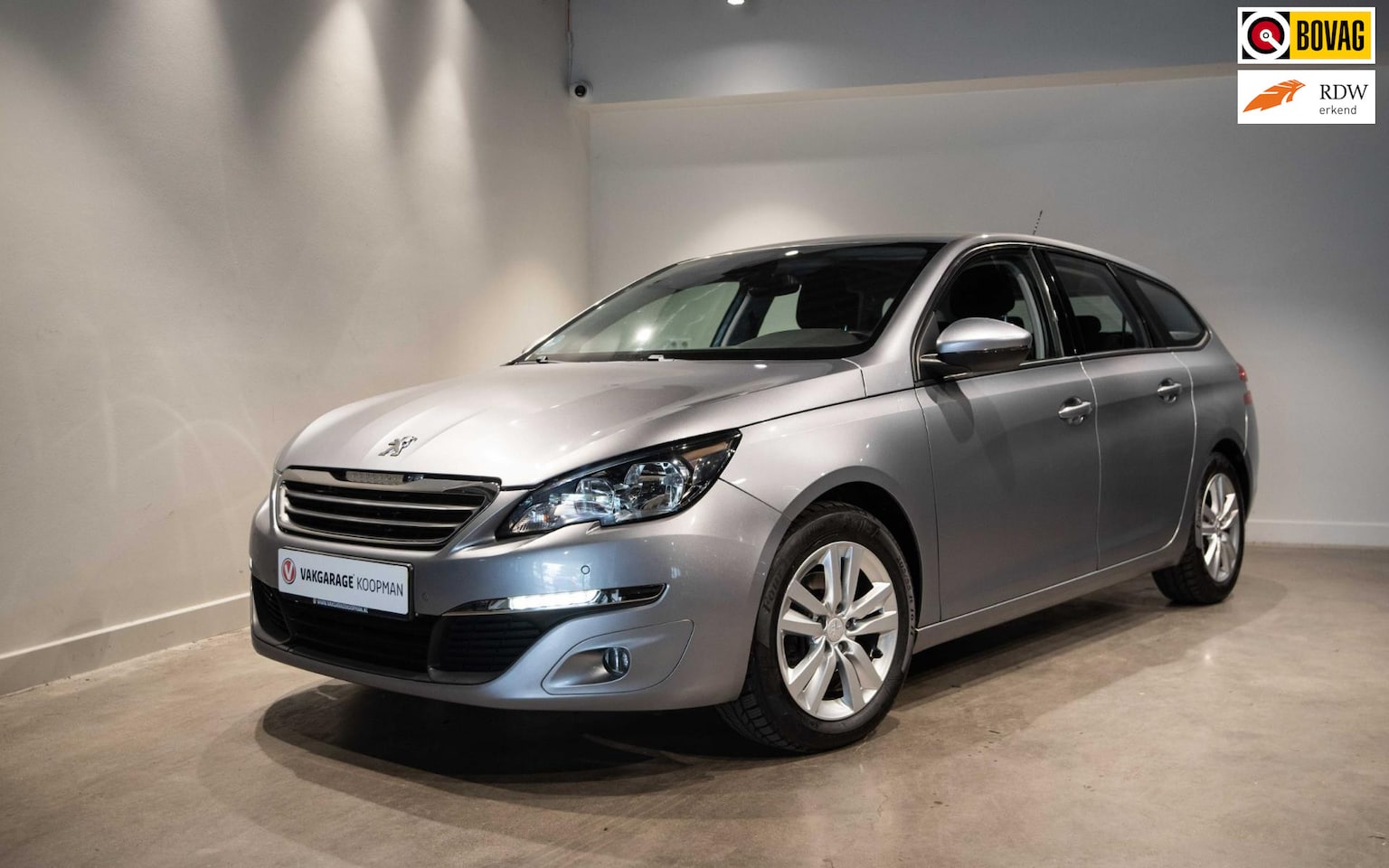 Peugeot 308 SW - 1.2 PureTech Blue Lease Premium 1.2 PureTech Blue Lease Premium - AutoWereld.nl