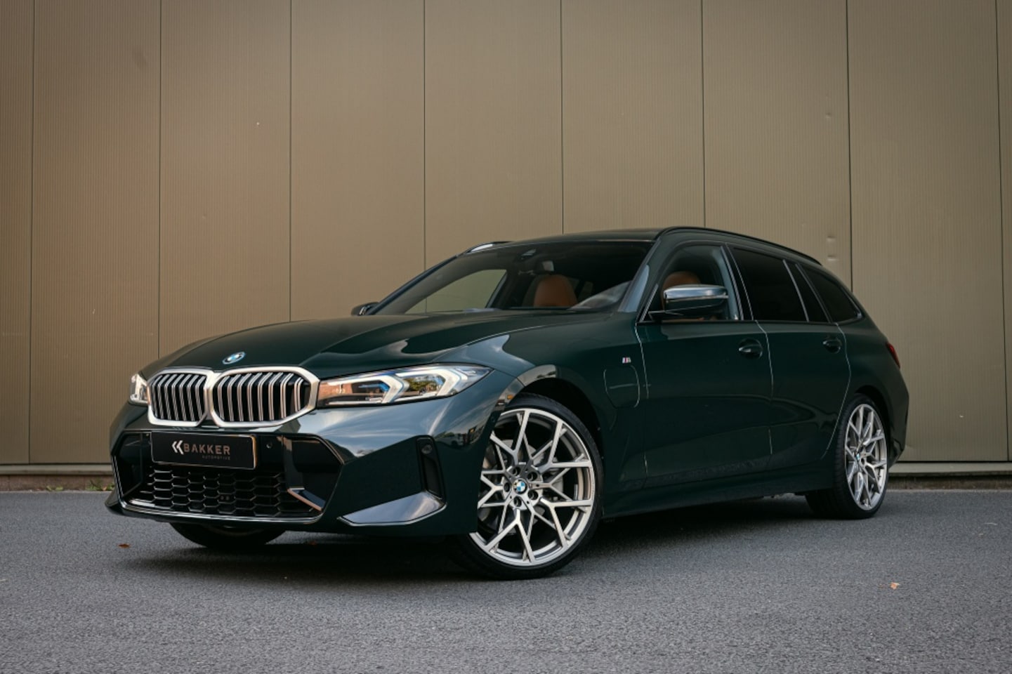 BMW 3-serie Touring - 330e 330e - AutoWereld.nl