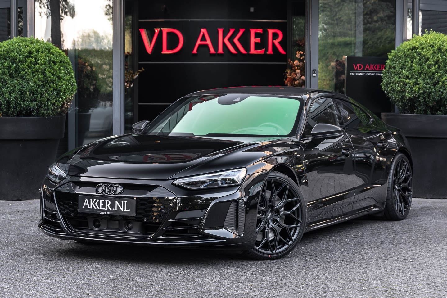 Audi e-tron GT - RS CARBON+MASSAGE+3DCAM+HEADUP NP.196K - AutoWereld.nl