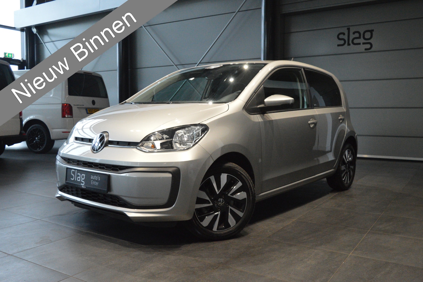 Volkswagen Up! - 1.0 MOVE clima cruise camera pdc lichtmetaal !! - AutoWereld.nl
