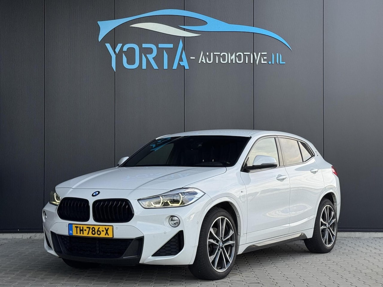 BMW X2 - sDrive18i M Sport AUTOMAAT*NL AUTO*CAMERA*BLACK OPTIC - AutoWereld.nl