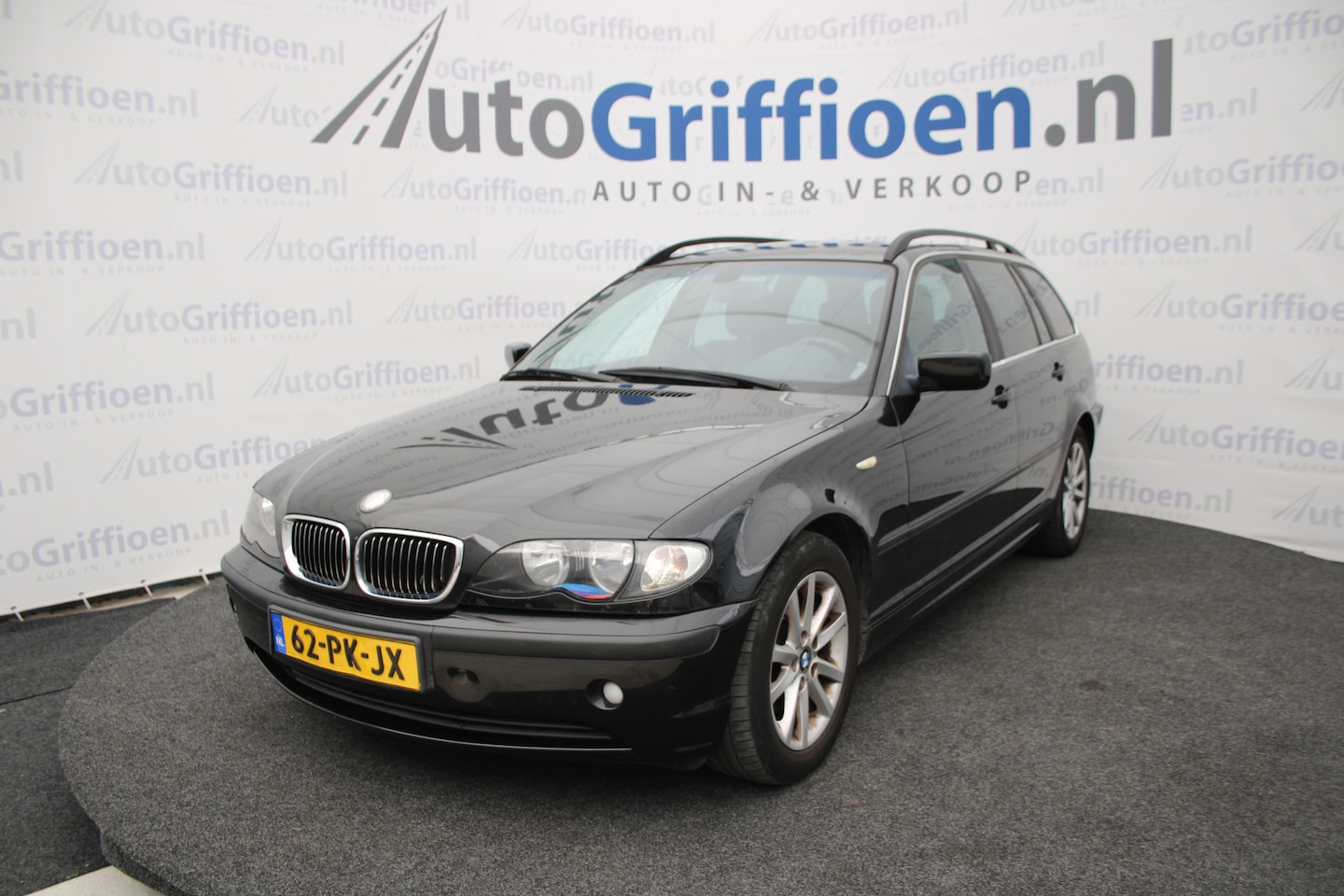 BMW 3-serie Touring - 316i Special Edition nette automaat met leer en trekhaak - AutoWereld.nl