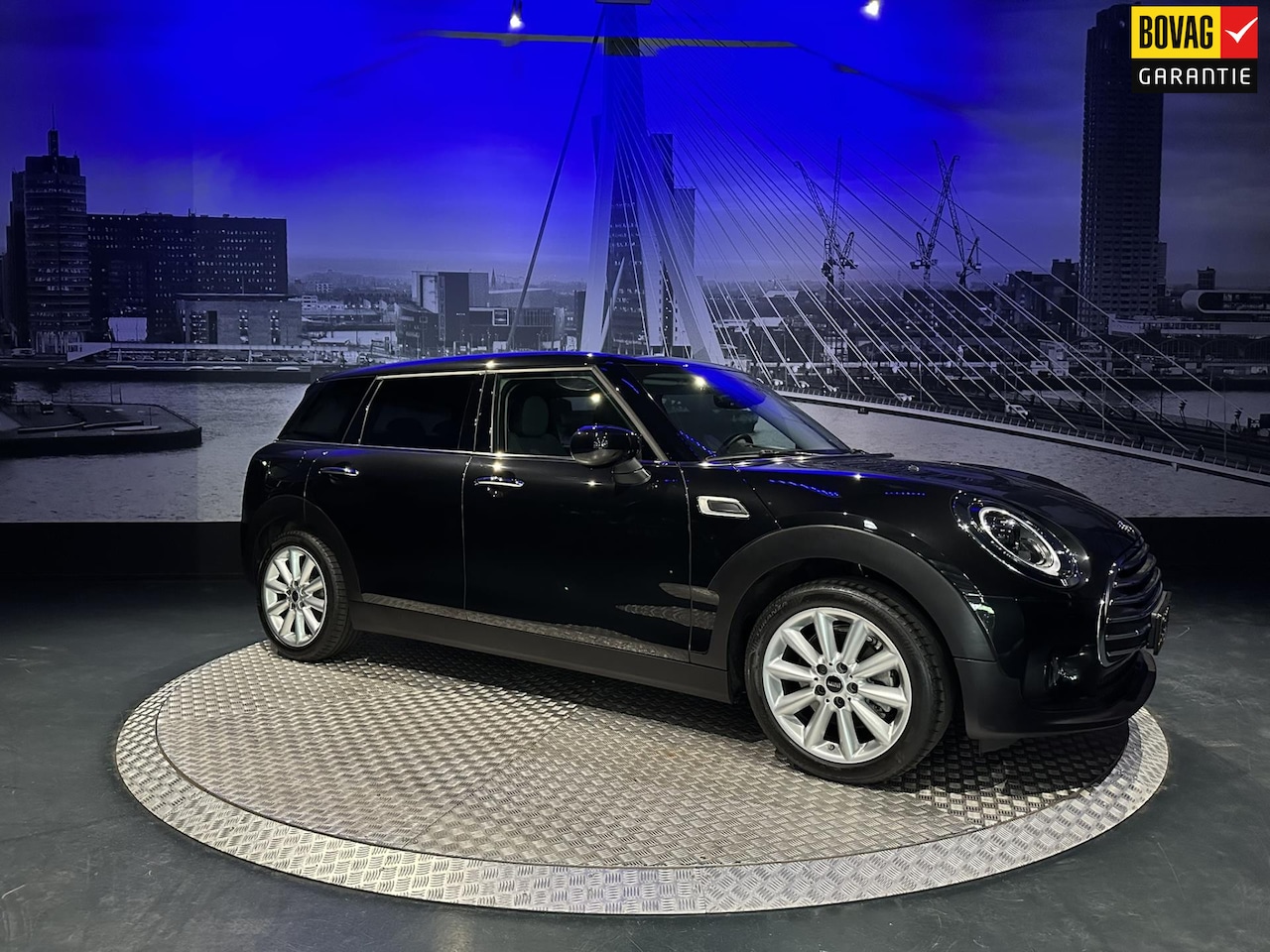 MINI Clubman - Mini 1.5 Cooper Classic *Origineel NL*Camera*Carplay* - AutoWereld.nl