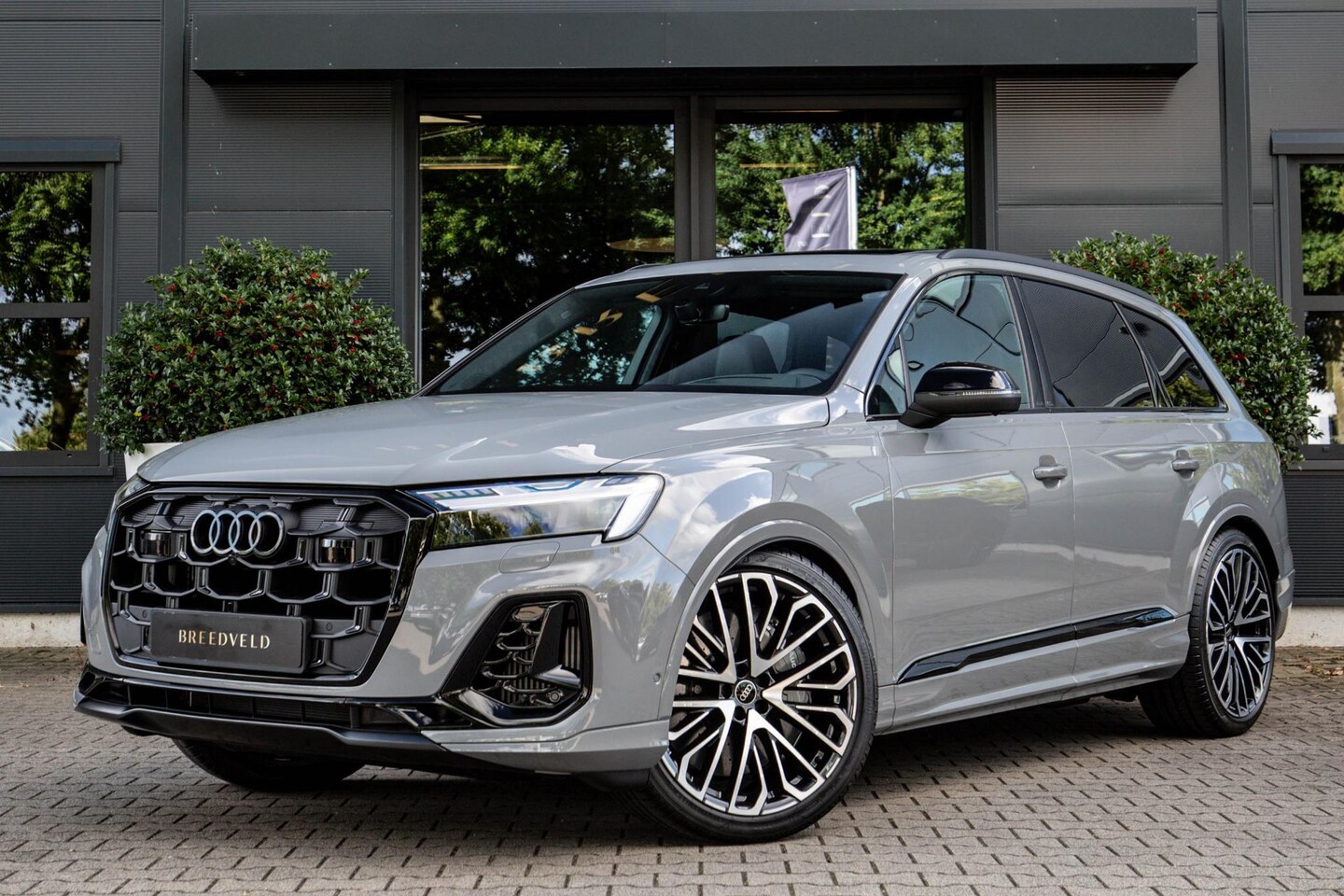 Audi SQ7 - 4.0 TFSI 507pk 7p Nardo Grey, Keramisch, B&O Advanced, Full-options - AutoWereld.nl
