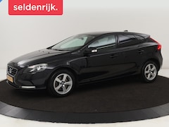 Volvo V40 - 1.6 T2 Kinetic | Trekhaak | Navigatie | Cruise control | Bluetooth | Climate control | Par