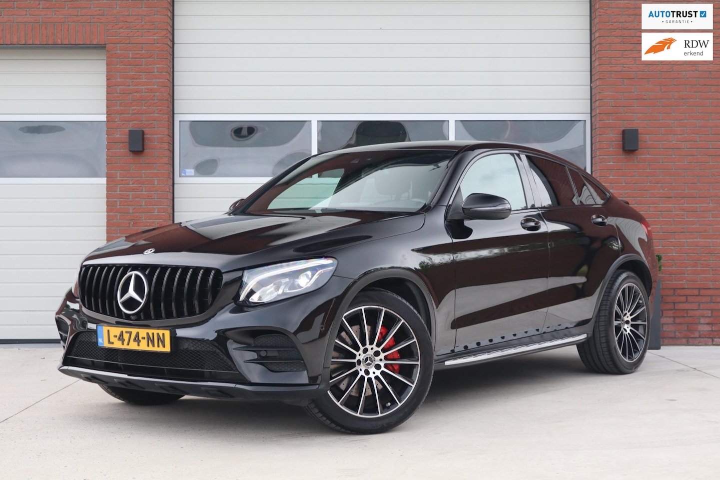 Mercedes-Benz GLC-klasse Coupé - 250 4MATIC AMG Premium Plus - Leder - Groot scherm - Sportstoelen - 20 inch - Camera - AutoWereld.nl