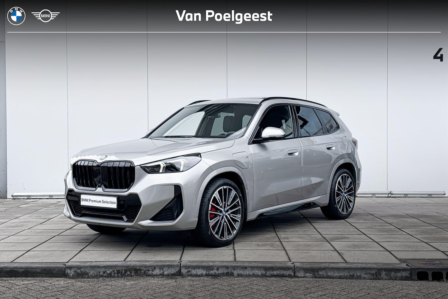 BMW X1 - xDrive30e Driving Assistant Professional / Harman Kardon / Head-Up / Glazen panoramadak / - AutoWereld.nl