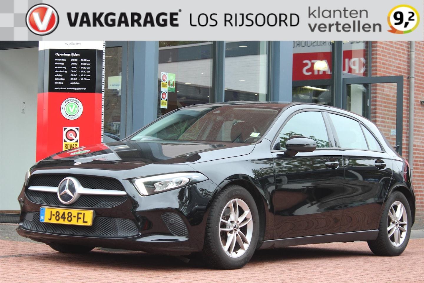 Mercedes-Benz A-klasse - A 180 7G-DCT *Solution* | Camera | Stoelverwarming | Cruise & Climate Control | Carplay | - AutoWereld.nl