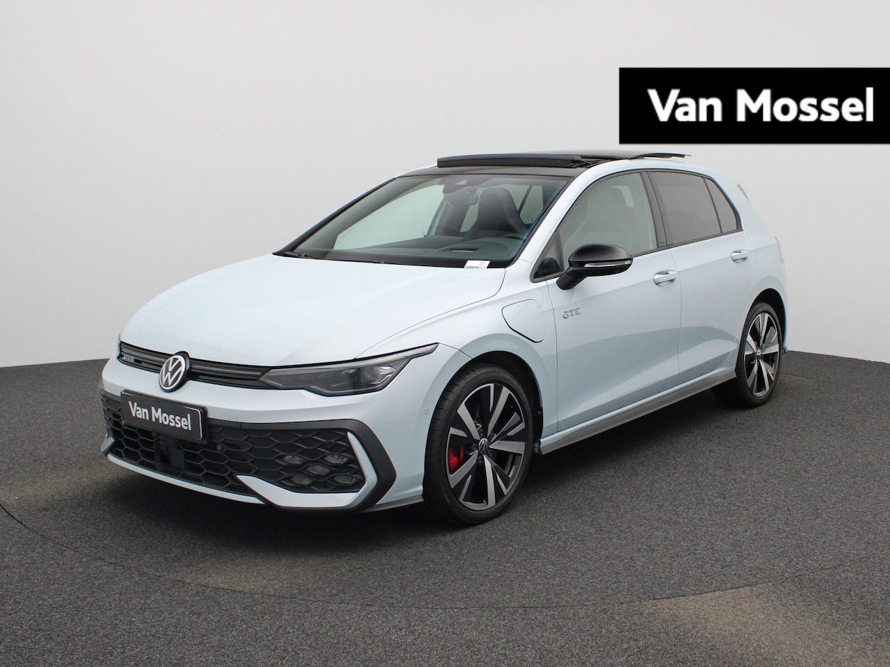 Volkswagen Golf - 1.5 eHybrid GTE 272 PK | Automaat | Plug-In | Panorama-schuif-Kanteldak | Trekhaak inklapb - AutoWereld.nl