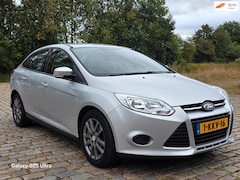 Ford Focus - 1.0 EcoBoost Trend 1e eigenaar airco cruis control cv op afs