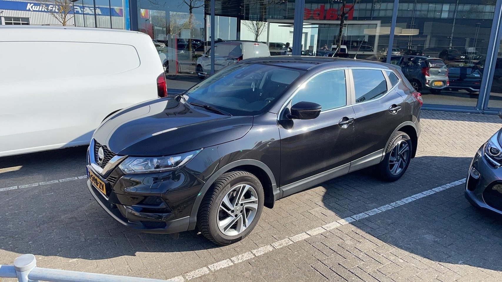 Nissan Qashqai - 1.3 DIG-T Business Edition - AutoWereld.nl