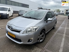 Toyota Auris - 1.8 Full Hybrid Dynamic / APK / AIRCO / NAVI / CAMERA / 2 SLEUTELS / BOEKJES / TECHNISCH 1