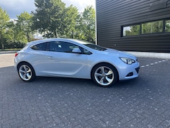 Opel Astra GTC - 1.4 Turbo Sport Airco, 3de eigenaar
