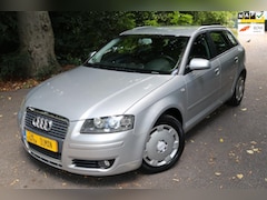 Audi A3 Sportback - 1.6 FSI Attraction Clima Stoelverwarming 6 bak
