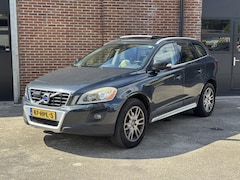 Volvo XC60 - 3.0 T6 AWD Summum Pano dak Trekhaak Goed onderhouden Leder