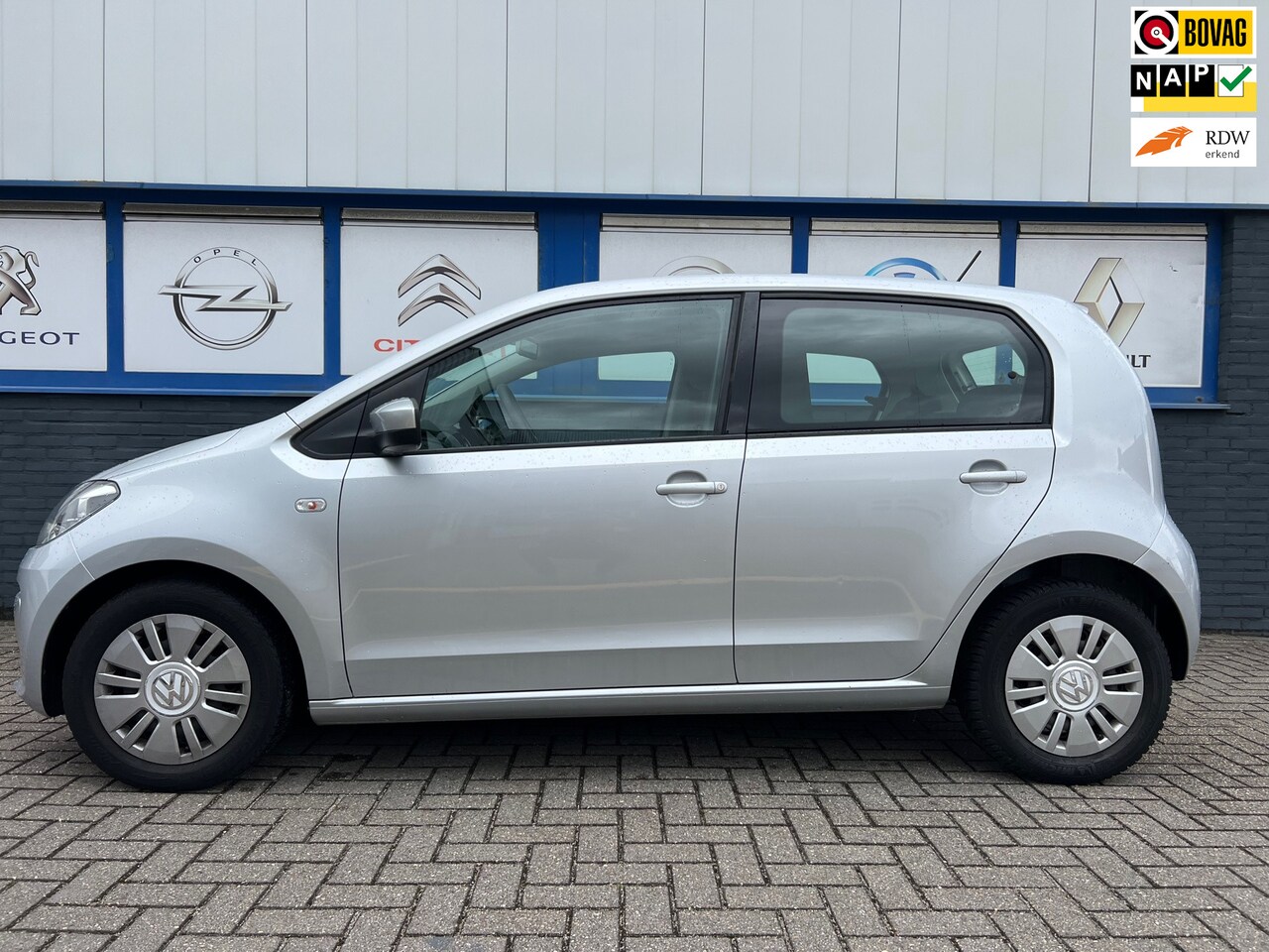 Volkswagen Up! - 1.0 move up! BlueMotion 09-2015 NWE.APK 5950EU - AutoWereld.nl