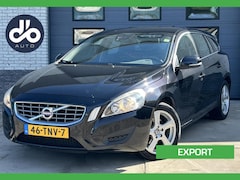 Volvo V60 - 1.6 T3 Momentum EXPORT / HANDEL I KEURIG NETTE STAAT
