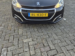 Peugeot 208 - 1.2 PureTech Allure