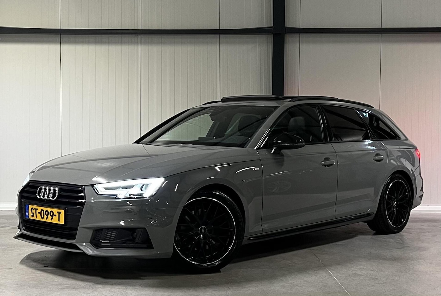 Audi A4 Avant - 2.0 TFSI S-line Pano Virtual Black Edition VOL - AutoWereld.nl