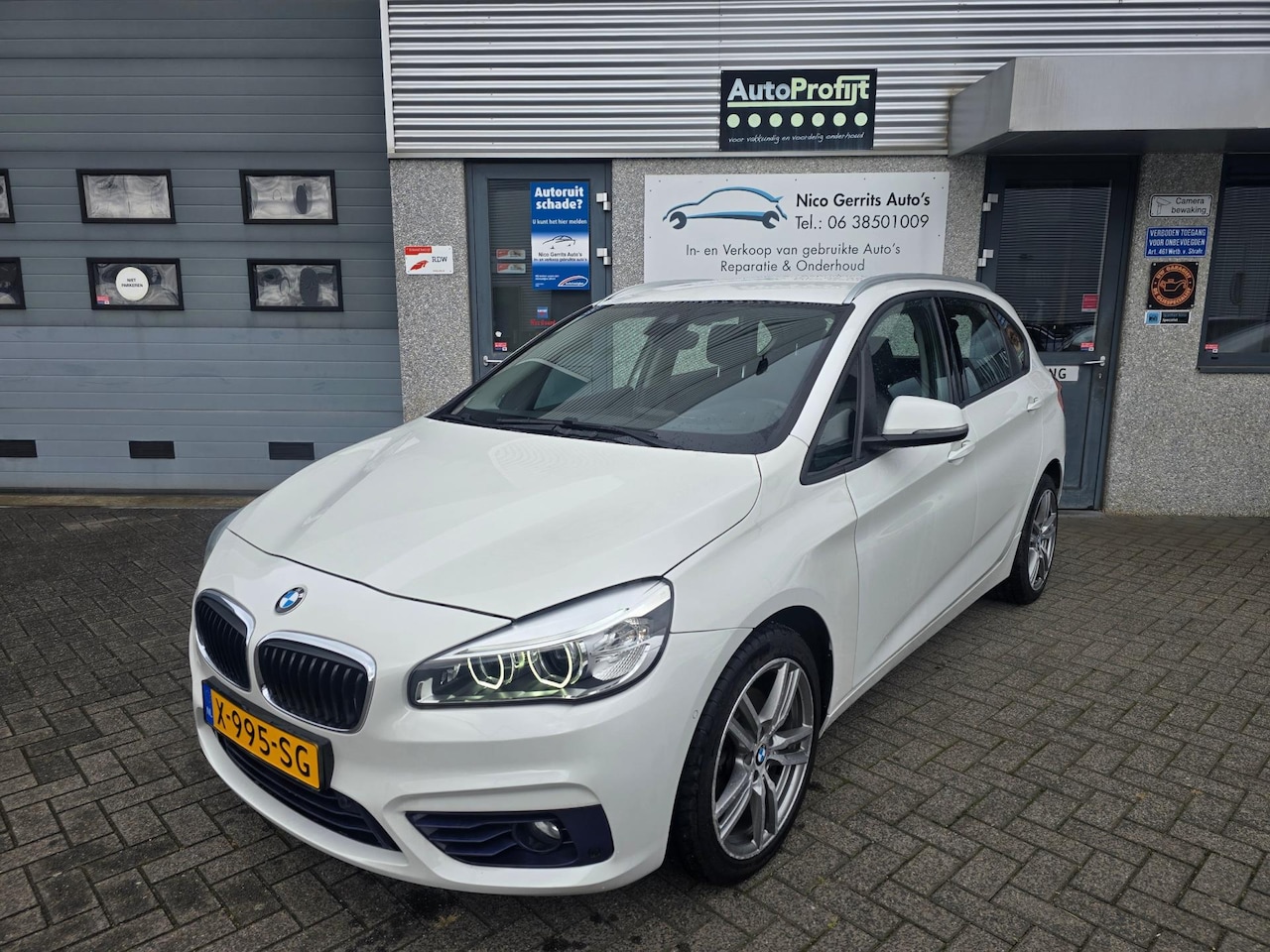 BMW 2-serie Active Tourer - 218i High Executive 218i High Executive - AutoWereld.nl