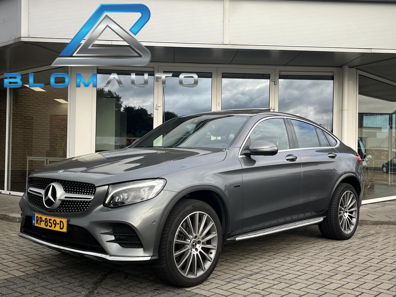 Mercedes-Benz GLC-klasse Coupé - 350e 4MATIC AMG 320PK PANO+MEMORY - AutoWereld.nl