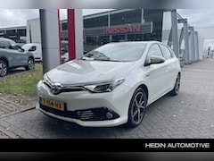 Toyota Auris - 1.8 Hybrid Aspiration AUTOMAAT | TREKHAAK | LICHTMETAAL | CAMERA | NAVIGATIE |