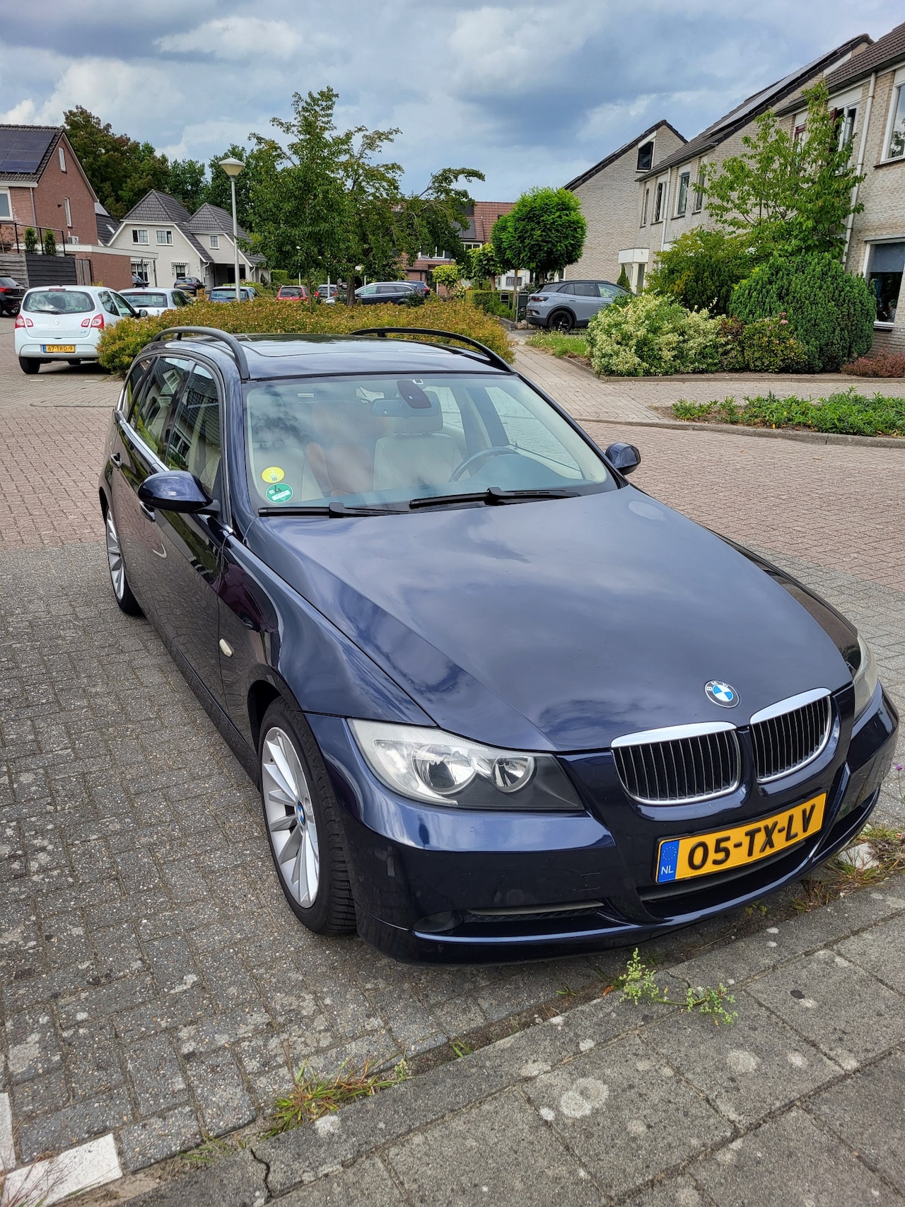 BMW 3-serie Touring - 325i High Executive - AutoWereld.nl