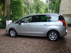 Peugeot 5008 - 1.6 THP Allure 5p