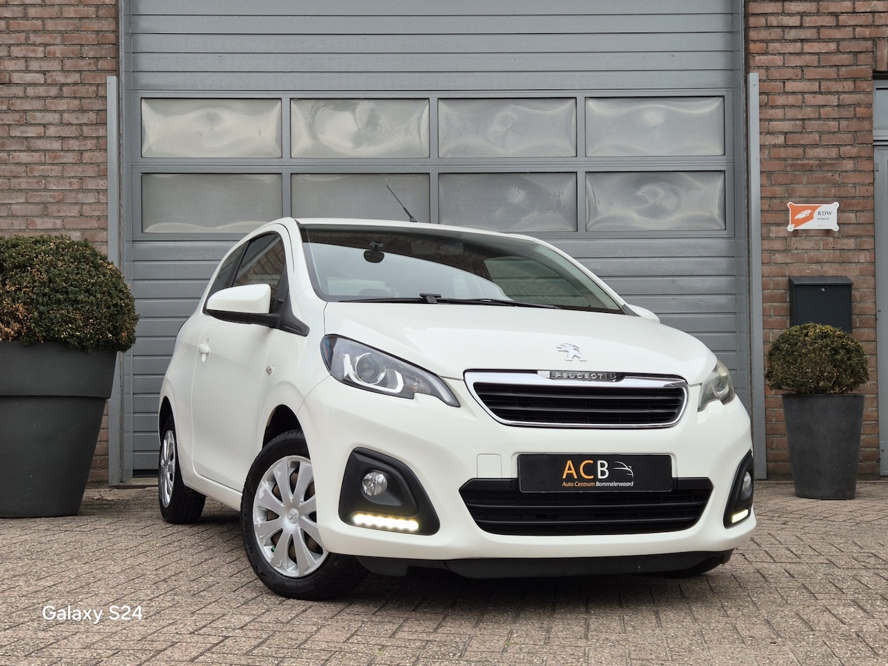 Peugeot 108 - 1.0 VTi Active Goed onderhouden. Airco / Elektrisch pakket. - AutoWereld.nl