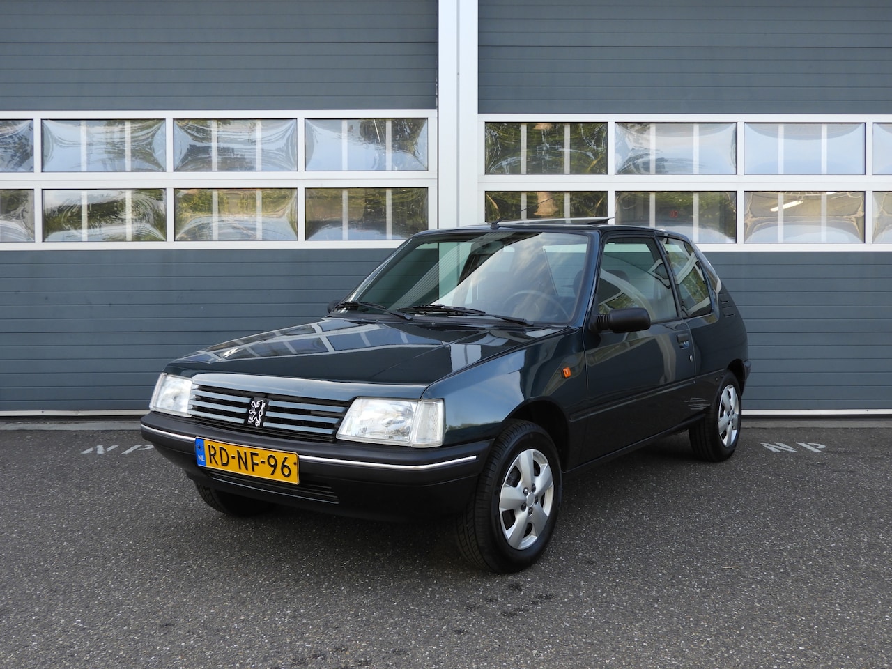 Peugeot 205 - 1.4 Génération ELEC. PAKKET | KANTELDAK | NETJES!!! - AutoWereld.nl