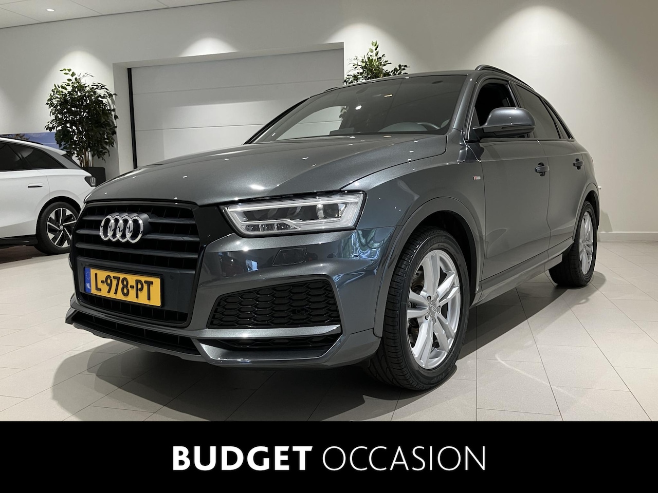 Audi Q3 - 1.4 TFSI Sport S Line Edition 125 PK | Achteruitrijcamera | Trekhaak | Stoelverwarming | S - AutoWereld.nl
