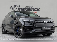 Volkswagen Touareg - 3.0 TSI eHybrid 4MOTION / Luchtvering/ Adaptive Cruise Control/ Trekhaak/ Panoramadak/ 280