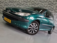 Peugeot 206 - 1.4 XR *Trekhaak*NAP