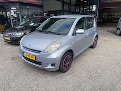 Daihatsu Sirion 2 - 1.0-12V Premium