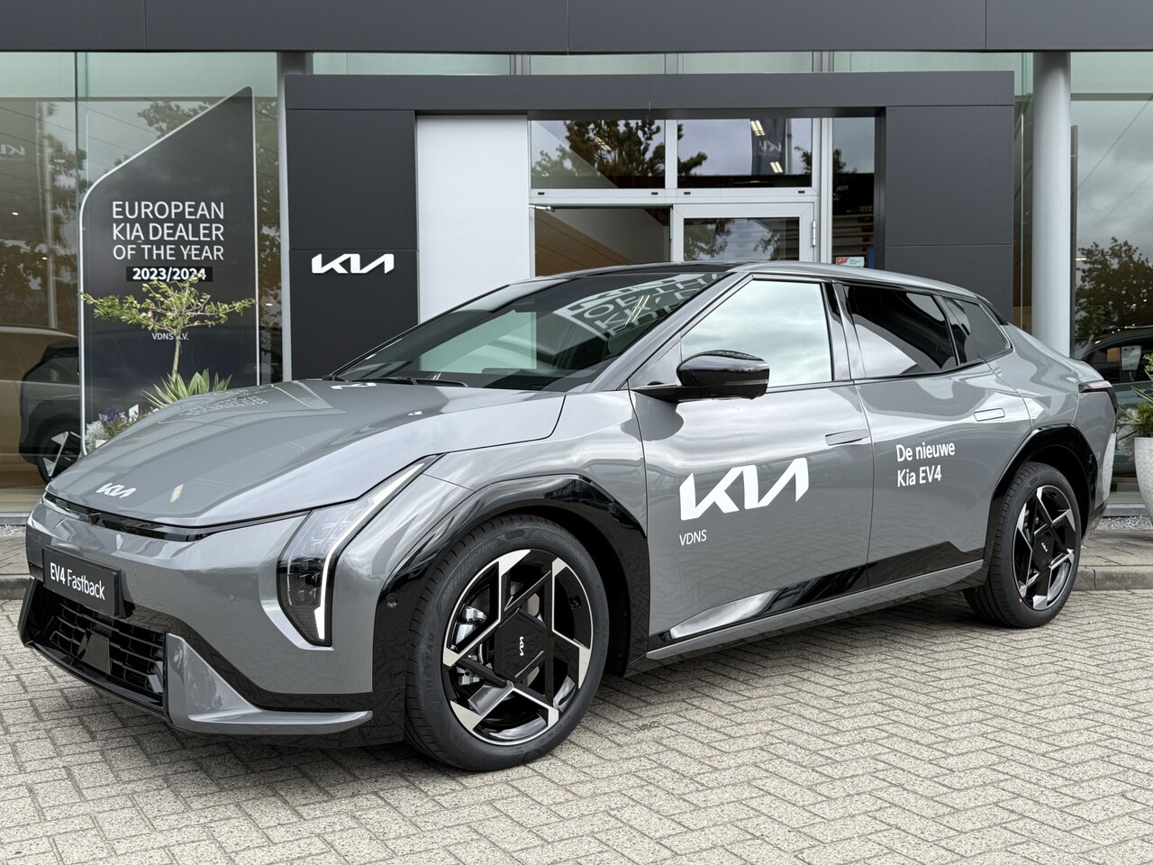 Kia EV4 - GT-PlusLine 81.4 kWh | €2.000 inruilpremie | Gratis metalliclak | Info Bas 0492-588982 Inf - AutoWereld.nl