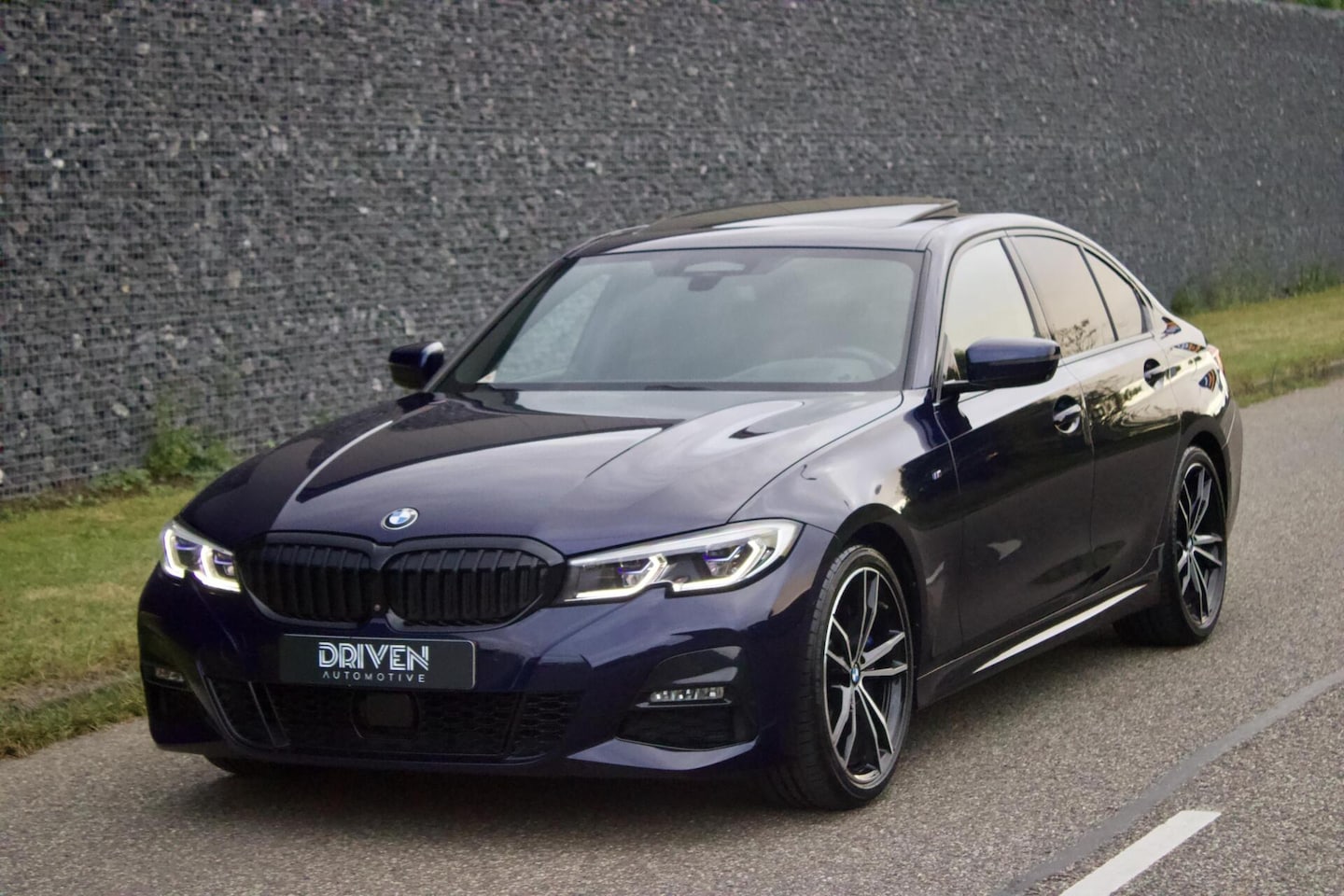 BMW 3-serie - 330i High Executive Edition 330i High Executive Edition - AutoWereld.nl