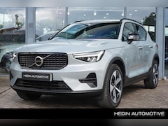 Volvo XC40 - 2.0 B4 Plus Dark | Trekhaak Elektrisch | Stoelen elektrisch verstelbaar | Harman/ Kardon A