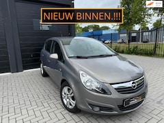 Opel Corsa - 1.4-16V Editi 111 Airco Elek ramen Cruisecontrol Lage KM